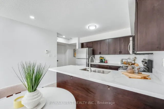 Additional image 11 of 15 Hays Blvd Unit 12