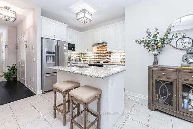 Additional image 10 of 4 FOLIAGE Dr