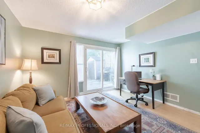 Additional image 31 of 405 Hyacinthe Blvd Unit 65