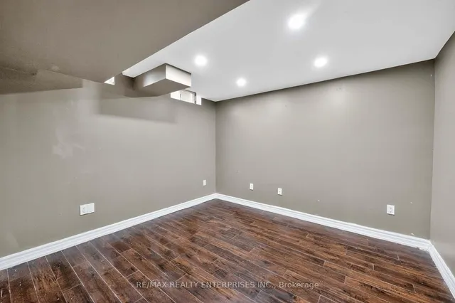 Additional image 36 of 115 Vivians Cres