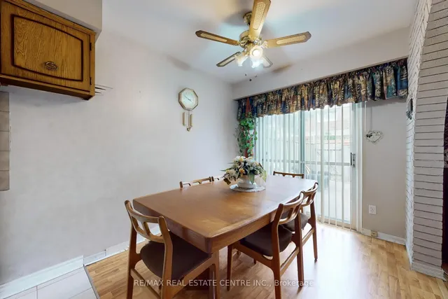 Additional image 27 of 7406 Darcel Ave Unit 34