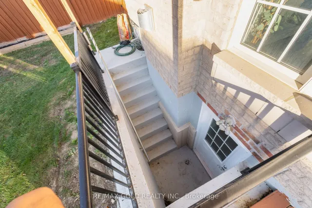 Additional image 36 of 2 Helman Rd