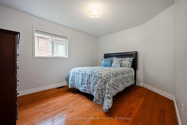 Additional image 38 of 44 Baccarat Cres