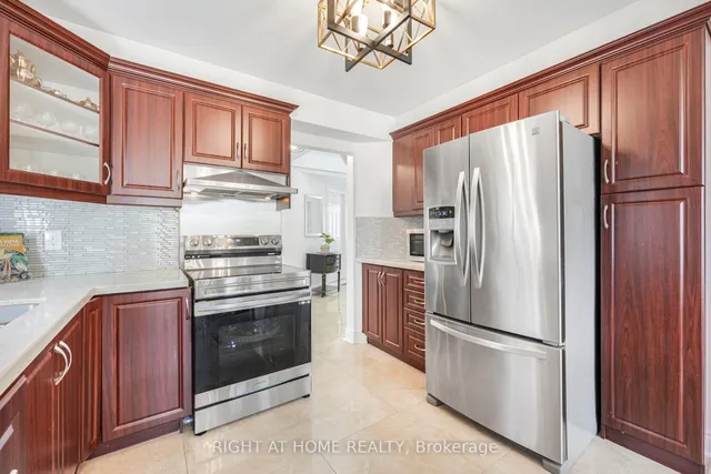 Additional image 11 of 4024 Longo Circ