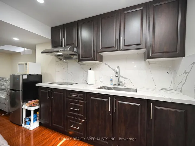Additional image 40 of 138 Southlake Blvd