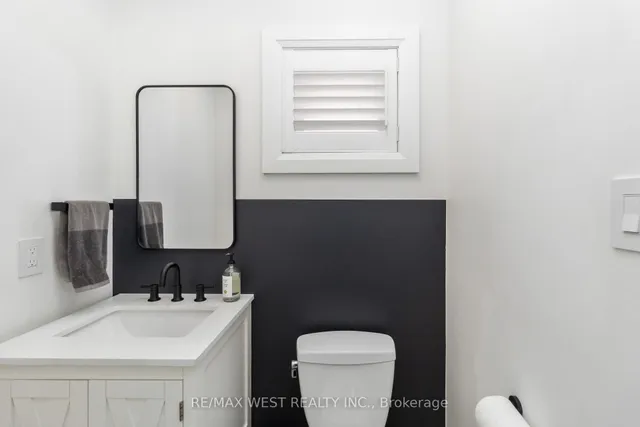 Additional image 11 of 440 BLUESKY Cres