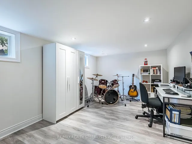 Additional image 37 of 16 Lesbury Ave