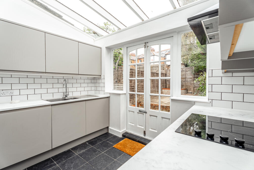 Additional image 4 of Old London Road, St Albans, Herts, AL1