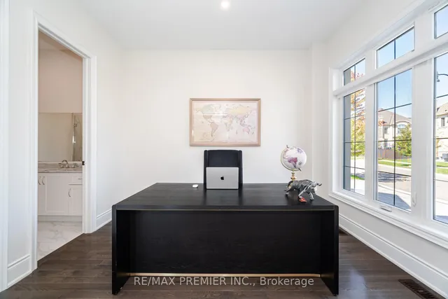 Additional image 22 of 18 Erintown Cres