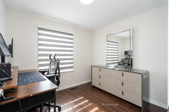 Additional image 28 of 172 Hansen Rd