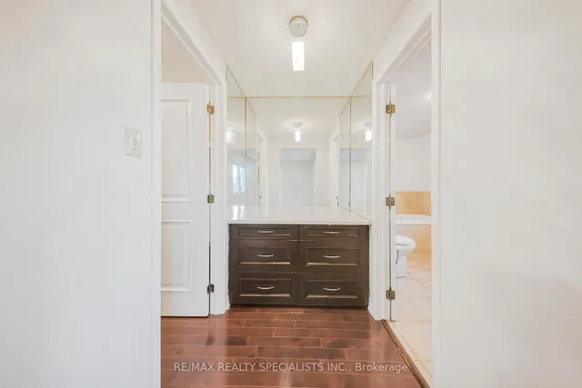 Additional image 16 of 24 Whitmore Crt