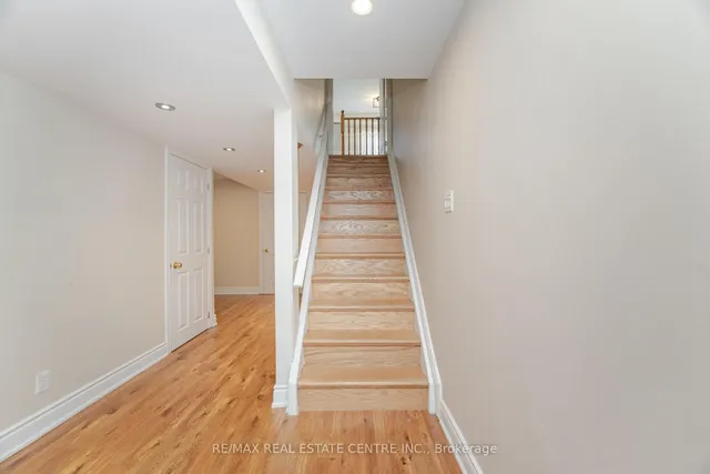 Additional image 24 of 86 Pauline Cres