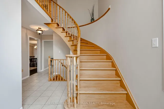 Additional image 10 of 44 Baccarat Cres