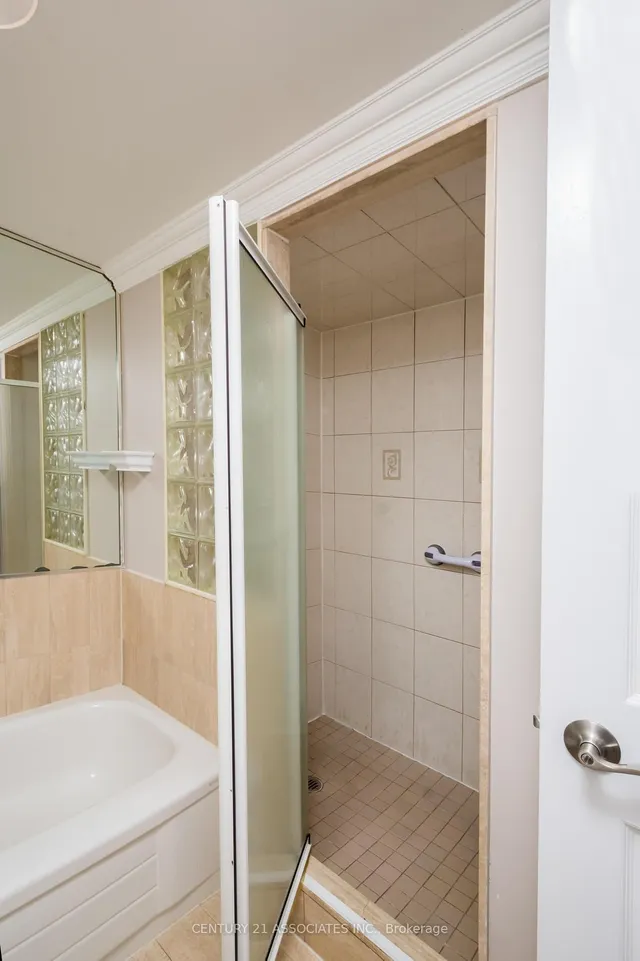 Additional image 22 of 5 Lisa St Unit 605