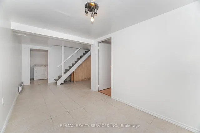 Additional image 35 of 20 Greenhills Sq