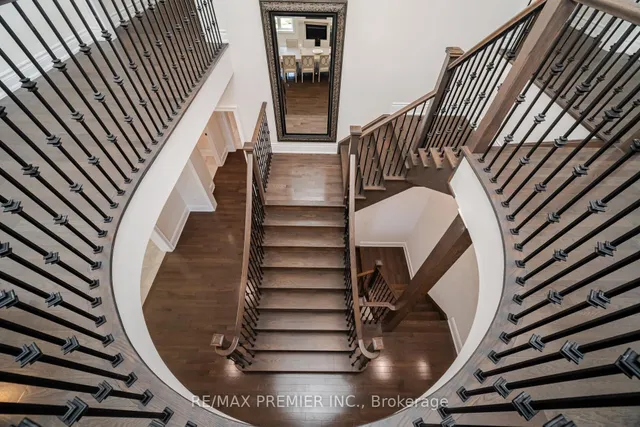 Additional image 42 of 18 Erintown Cres