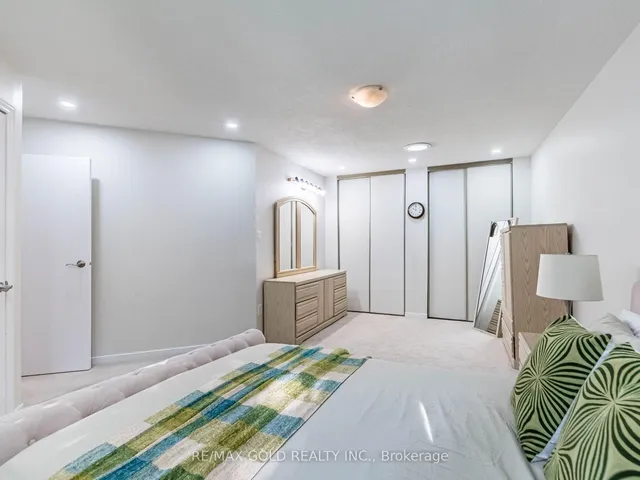 Additional image 18 of 30 Longbourne Cres