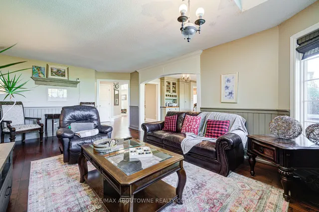 Additional image 21 of 2193 Meadowland Dr