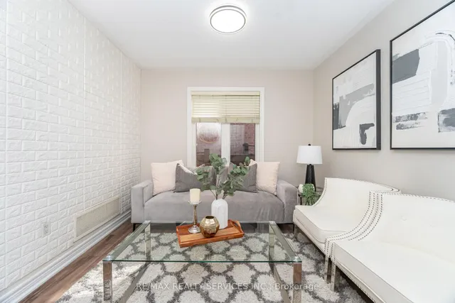 Additional image 4 of 3 Napoleon Cres