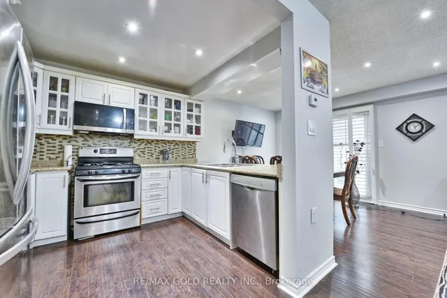 Additional image 11 of 399 Vodden St Unit 64