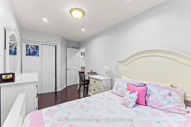 Additional image 30 of 83 Mount Ranier Cres