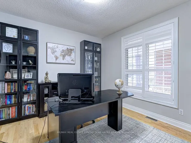 Additional image 6 of 77 Links Lane