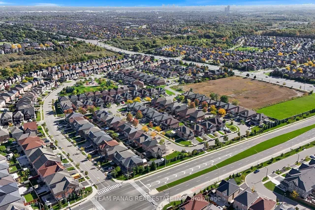 Additional image 41 of 22 Coachlight Cres