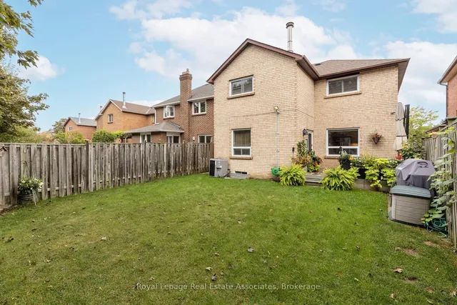 Additional image 33 of 449 Mallorytown Ave