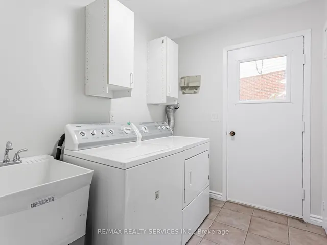 Additional image 42 of 16 Marchmount Cres