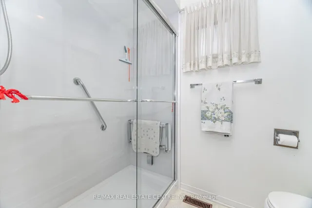 Additional image 29 of 5113 Palomar Cres