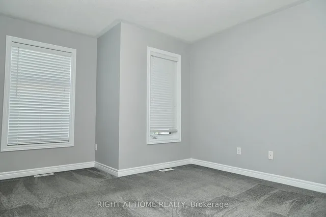 Additional image 18 of 15 Krakow St