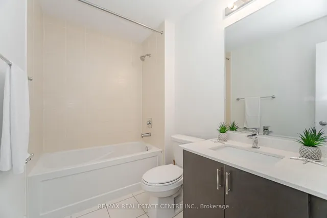 Additional image 13 of 20 Foxsparrow Rd