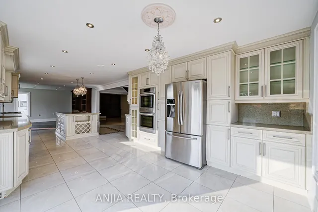 Additional image 39 of 44 Bellini Ave