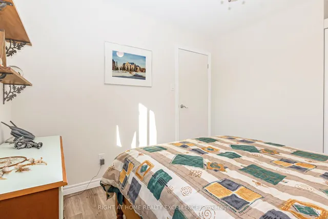 Additional image 21 of 13 Simmons Blvd