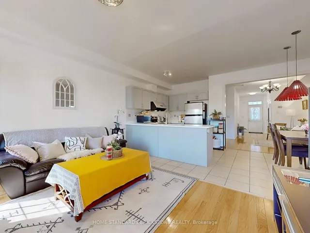 Additional image 13 of 50 Versailles Cres