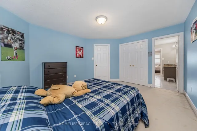 Additional image 38 of 32 Xavier Crt