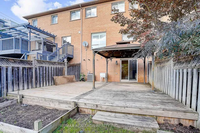 Additional image 43 of 2543 Gill Cres