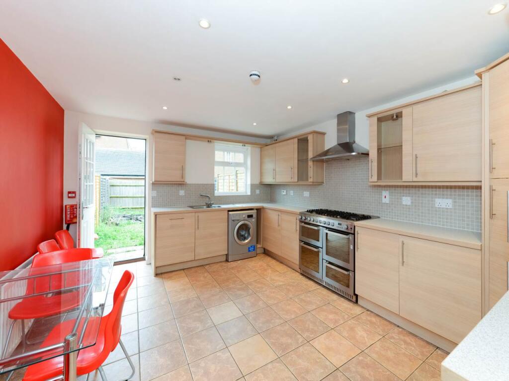 Additional image 21 of The Runway, Hatfield, Hertfordshire