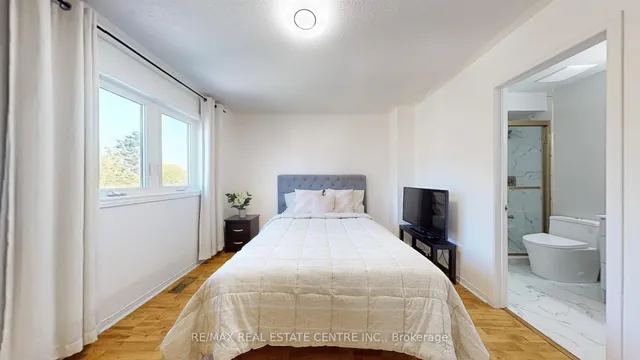 Additional image 17 of 5596 Whistler Cres