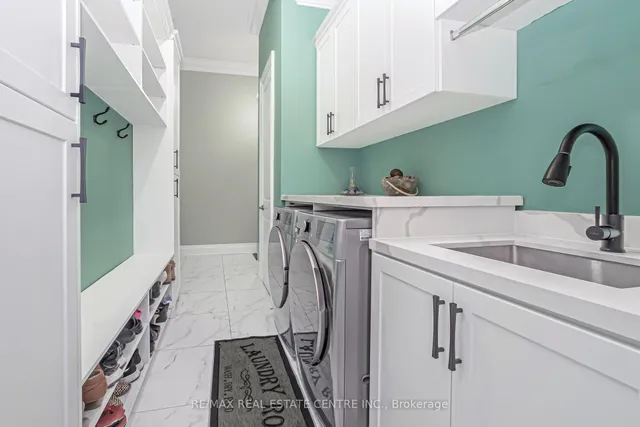 Additional image 18 of 102 Belladonna Circ