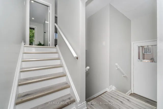 Additional image 27 of 34 windermere Crt