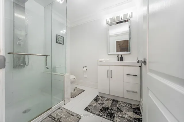 Additional image 41 of 21 Bowman Ave