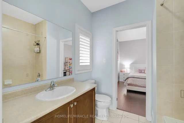 Additional image 28 of 26 Fitzgibson St