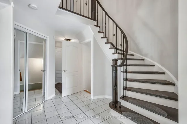 Additional image 15 of 373 Turnberry Cres