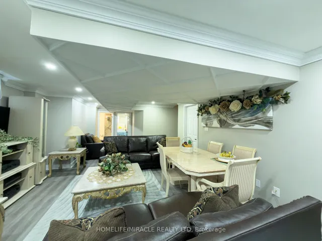 Additional image 38 of 404 Queen Mary Dr