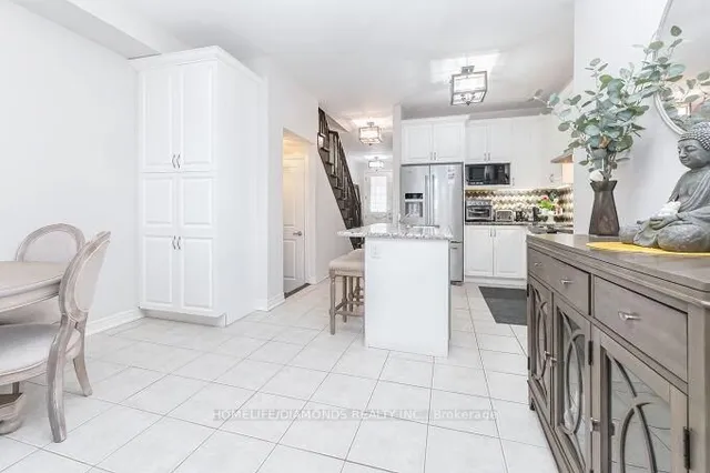 Additional image 9 of 4 FOLIAGE Dr