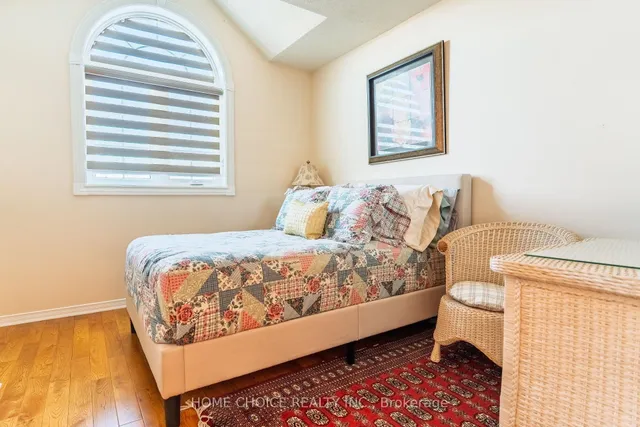 Additional image 17 of 914 Applecroft Circ