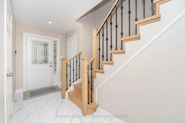 Additional image 22 of 8 Twin Pines Cres