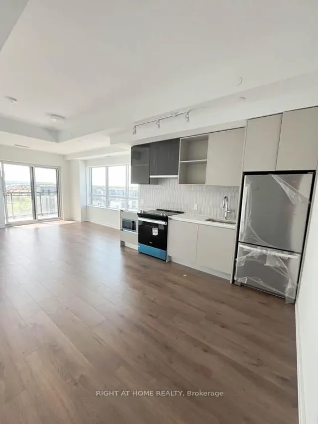 Additional image 3 of 395 Dundas St Unit 528