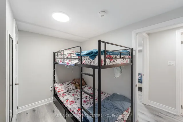 Additional image 43 of 34 windermere Crt